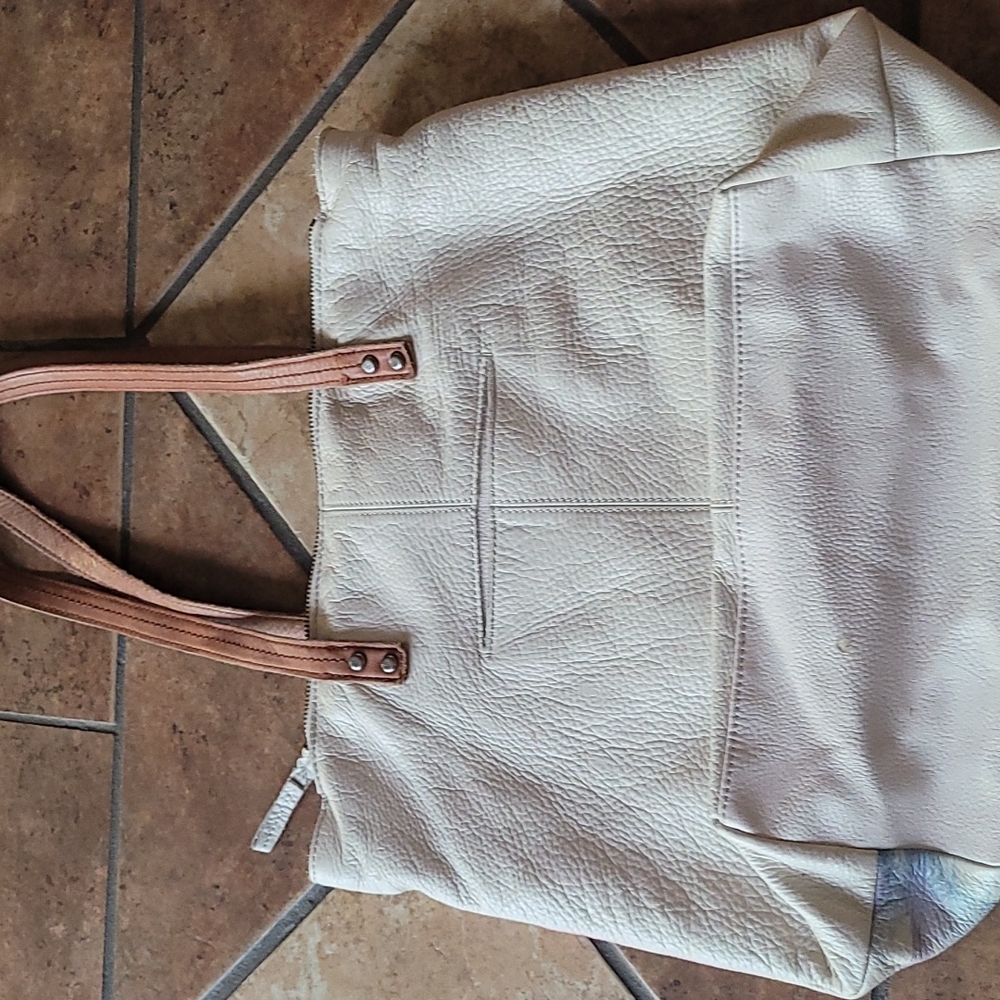 Bag - Picture 2 of 7